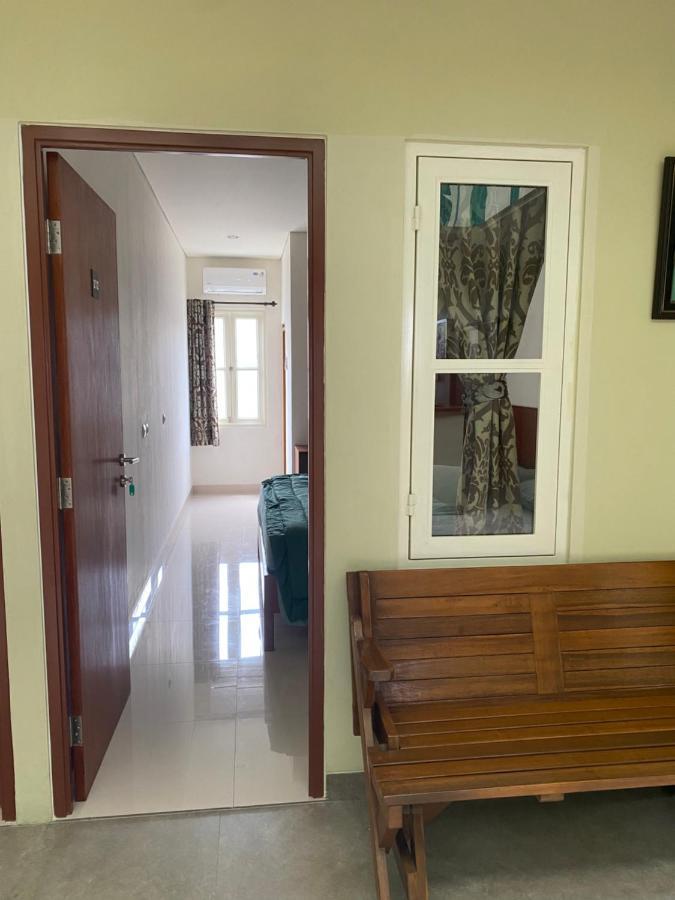 Rumah Pondok Pinang Jakarta Exterior photo